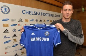 Matic re-signs for Chelsea